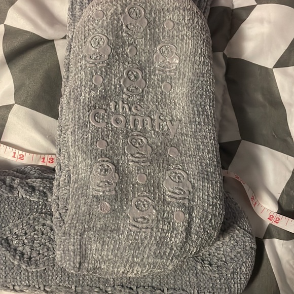 The Comfy Slipper Socks NWOT $35 - Picture 6 of 15